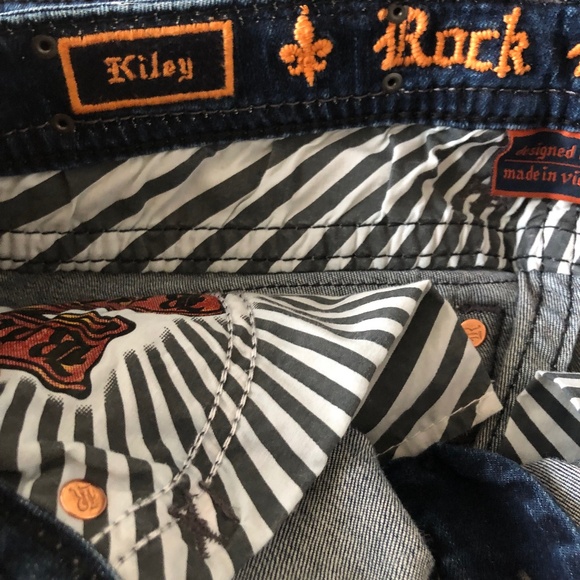 ROCK REVIVAL RILEY JEANS, SIZE 28, BOOTCUT, DESIGNER JEANS NEW WITH TAGS - Picture 14 of 16